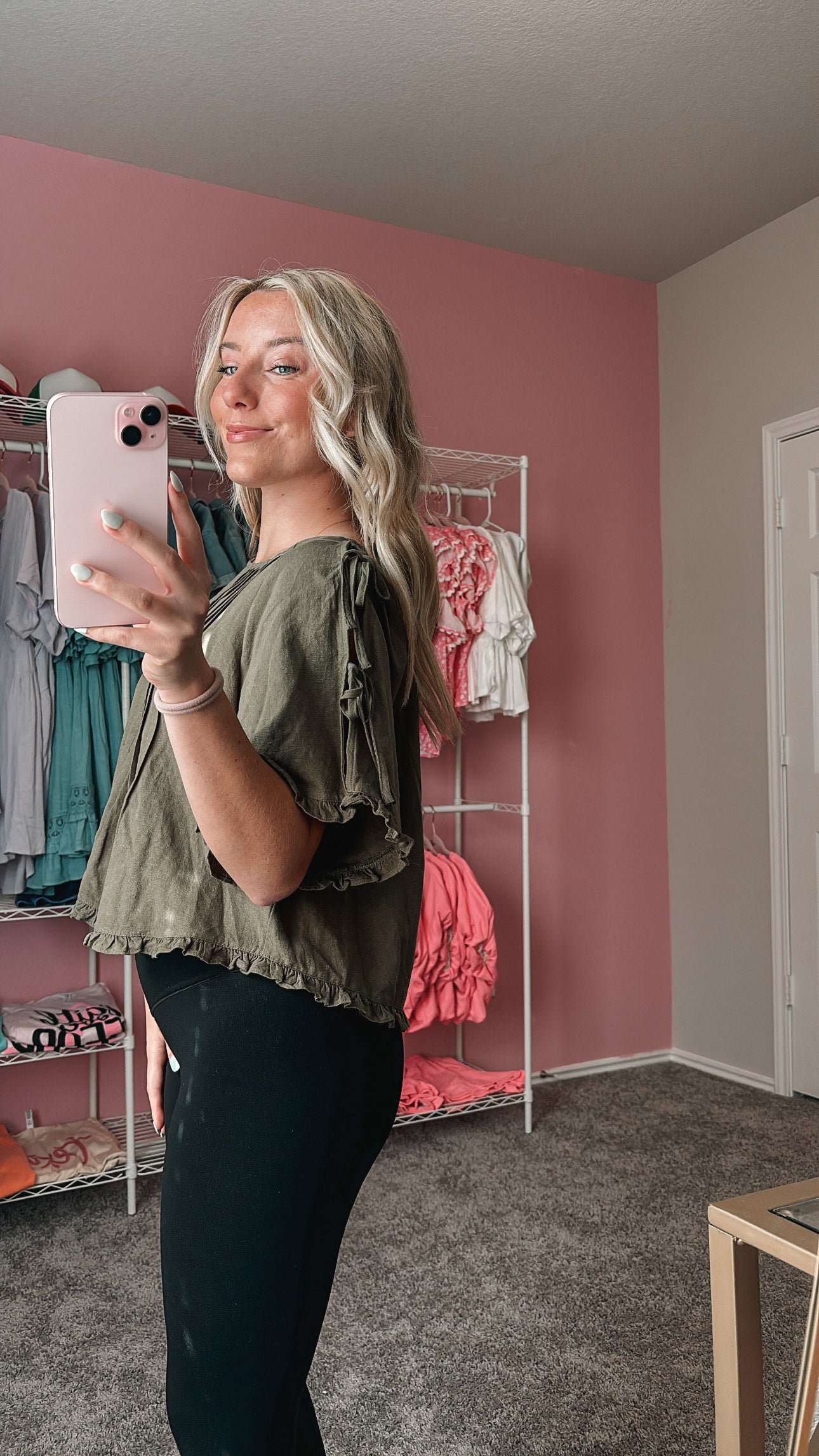 Sweet pea top